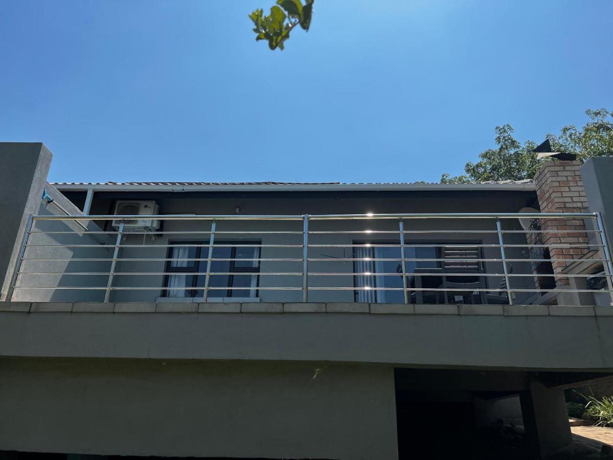 Moya-Sky Apartment Komatipoort Luaran gambar